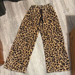 CovetEZ Women's Tie-Waist Fluffy Leopard Print Casual Wide Leg Baggy Pants XS